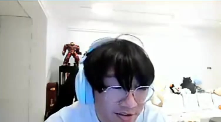 DB电子官网LangX劝架遭宁王回怼：我要爆了你还端水 你这么说他Xiye纯傻逼！