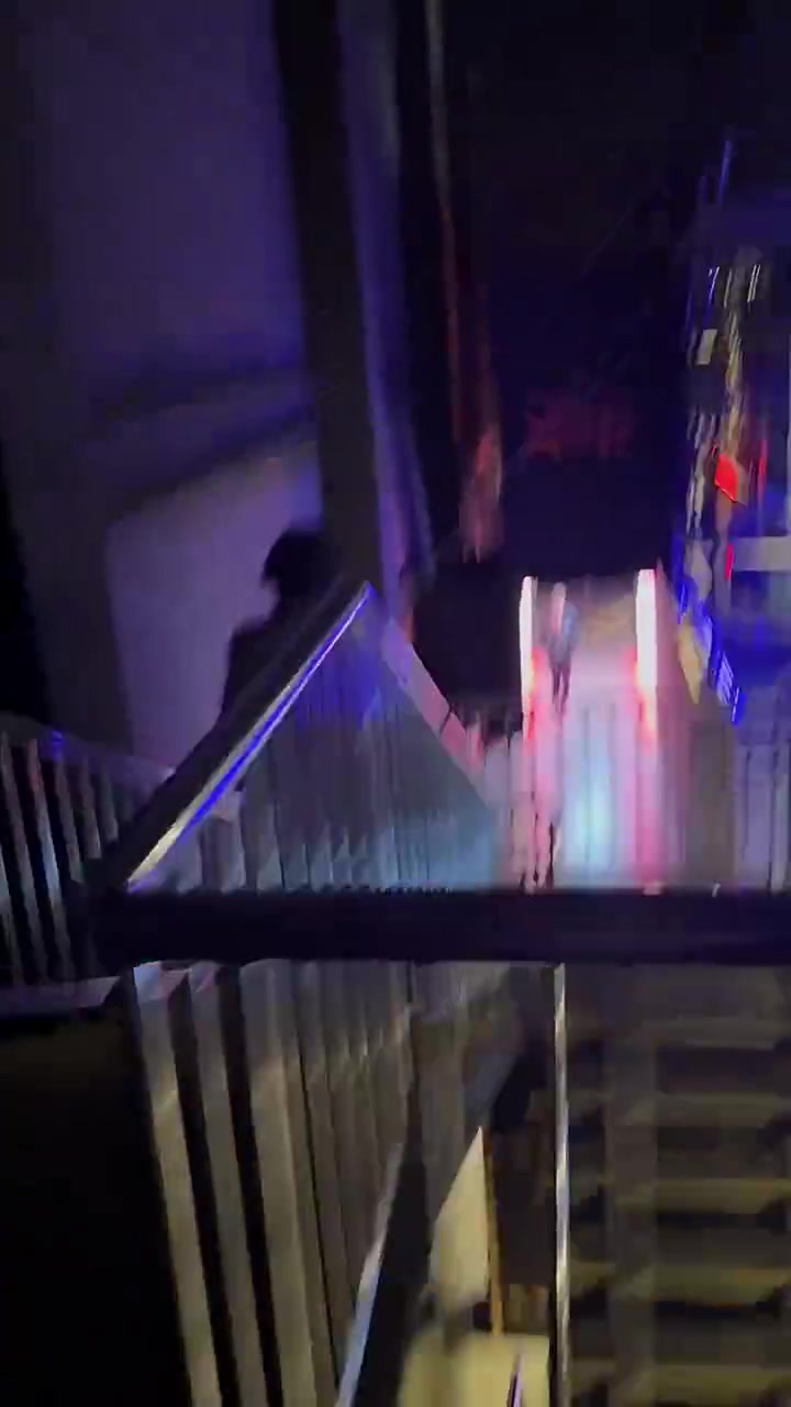 DB电子官网iG分享绝地翻盘战胜JDG的后台反应：Daeny教练冲出休息室迎接队员
